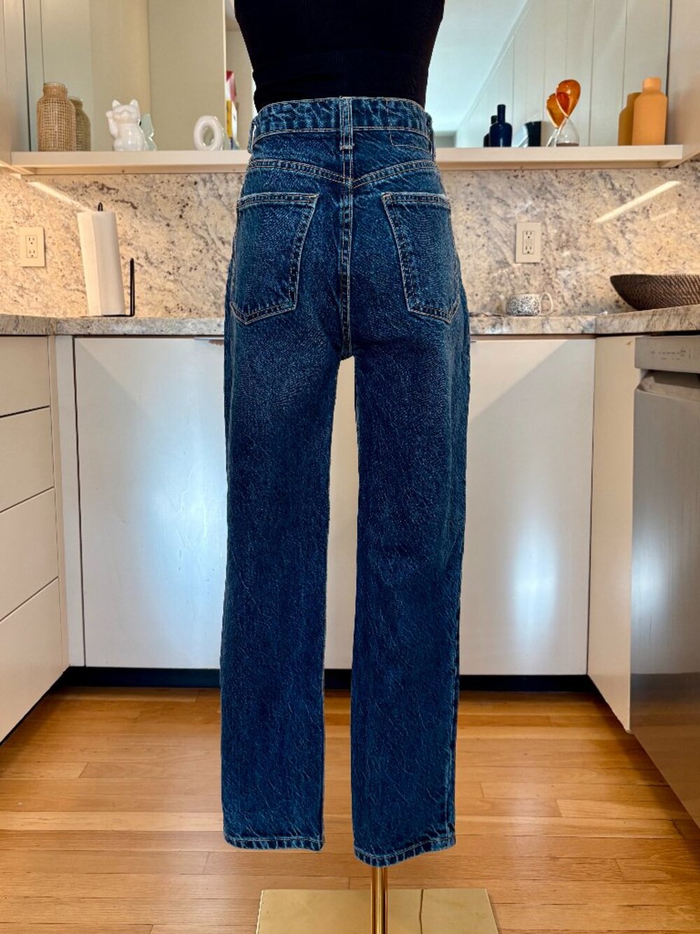 Zara Classic Dark Wash Straight Leg Jeans - size 4 - Picture 4 of 7
